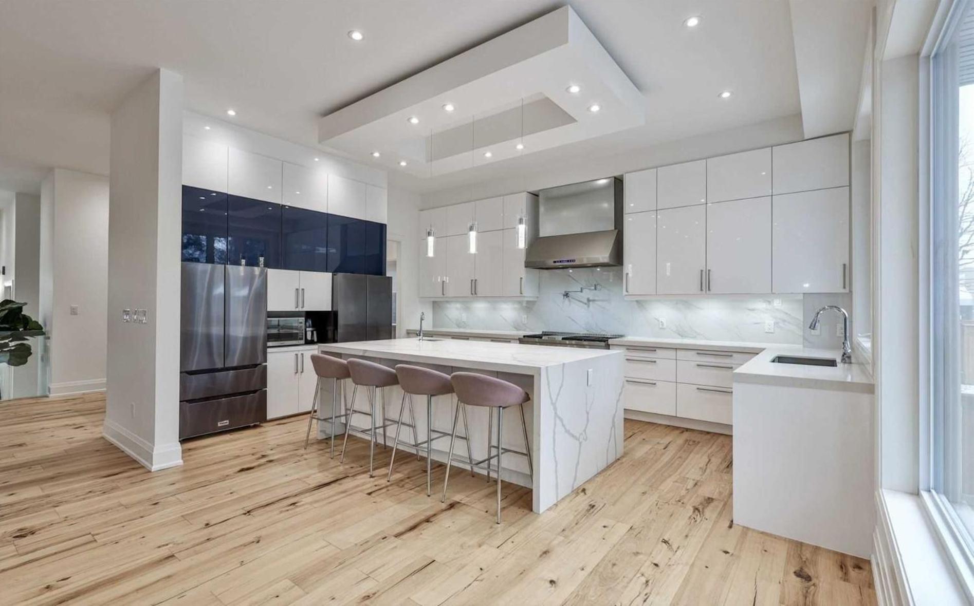 Privatunterkunft Executive In Next To Yorkdale Shopping Centre *